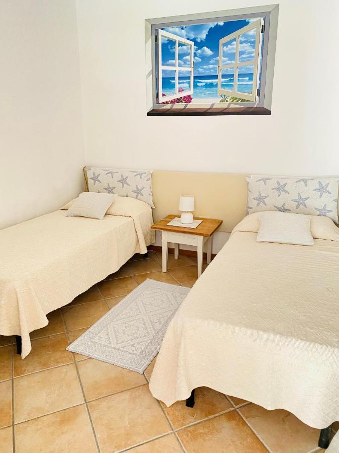 La Casa Blu Villa San Pantaleo Exterior foto